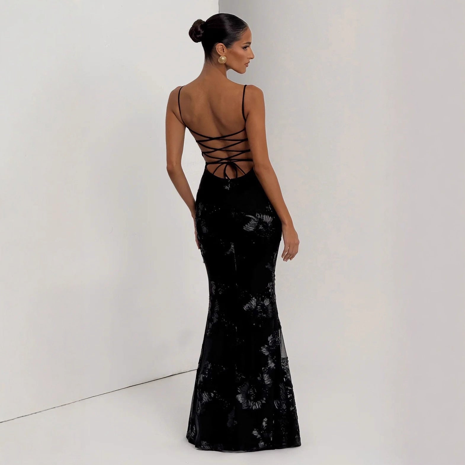 Floral Maxi Dress with Spaghetti Straps – Elegant Summer Gown